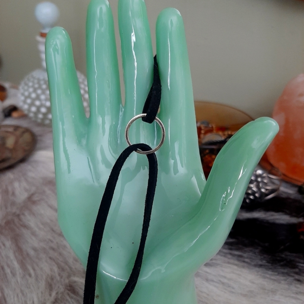 Velvet O-ring Choker / Collar
